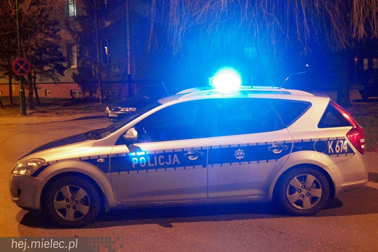 Na Kochanowskiego spaliła się piwnica w bloku mieszkalnym