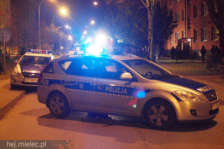 Na Kochanowskiego spaliła się piwnica w bloku mieszkalnym