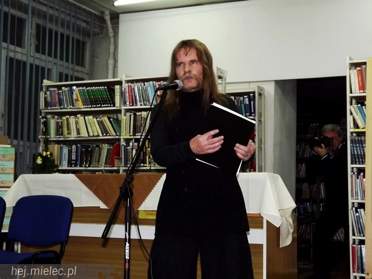 Spotkanie autorskie z Adamem Decowskim