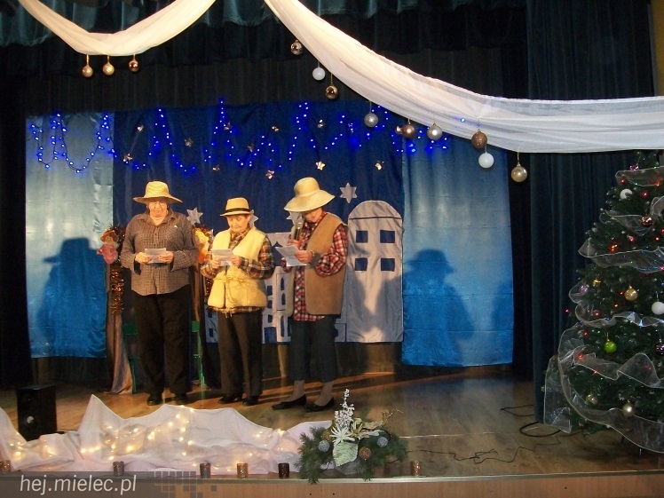 Tradycyjne spotkanie opłatkowe w Klubie seniora ?Złota Jesień?