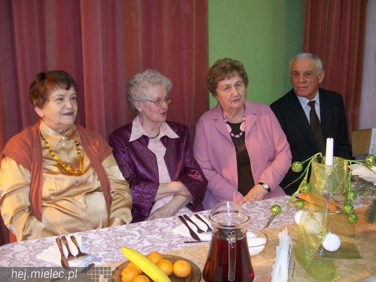 Tradycyjne spotkanie opłatkowe w Klubie seniora ?Złota Jesień?