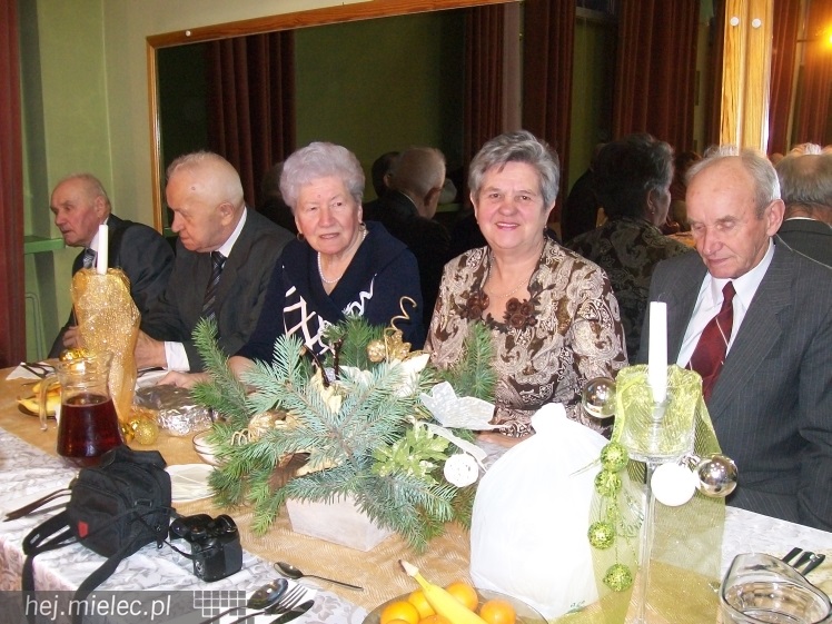 Tradycyjne spotkanie opłatkowe w Klubie seniora ?Złota Jesień?