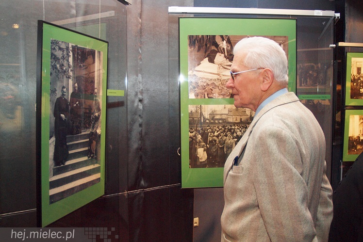 Pierwsza wystawa pokazująca stare fotografie jednego osiedla. Ale to osiedle bardzo niezwykłe
