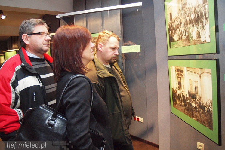 Pierwsza wystawa pokazująca stare fotografie jednego osiedla. Ale to osiedle bardzo niezwykłe