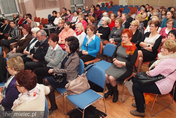 Kobiety do kobiet: badajcie się, rak to nie wyrok. Happening w SCK