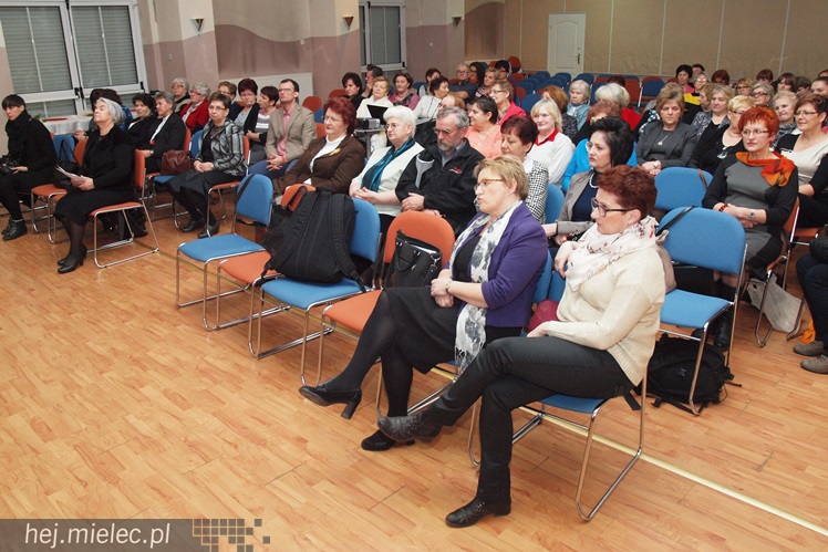 Kobiety do kobiet: badajcie się, rak to nie wyrok. Happening w SCK