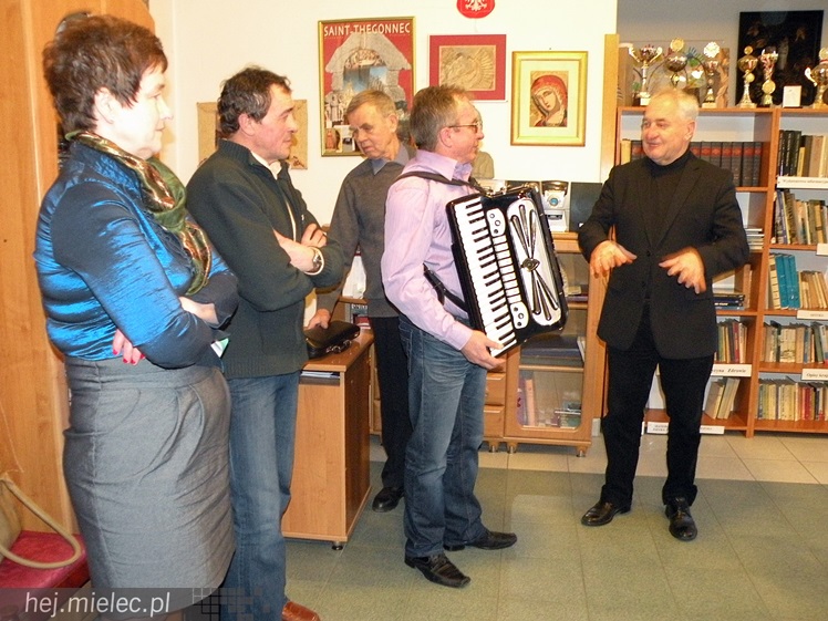 Zespół Tuszymka przyjechał z koncertem kolęd do Domu Pomocy Społecznej