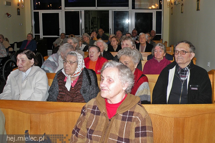 Zespół Tuszymka przyjechał z koncertem kolęd do Domu Pomocy Społecznej
