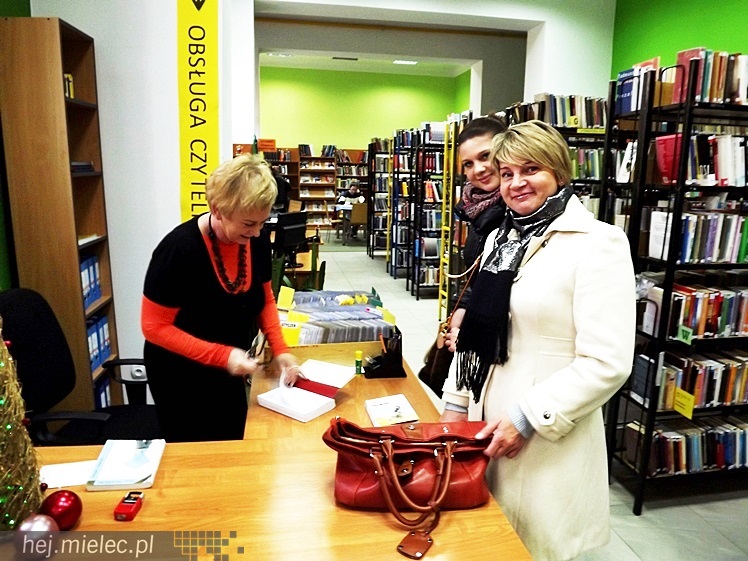 Biblioteka w Łojczykówce działa już prawie rok