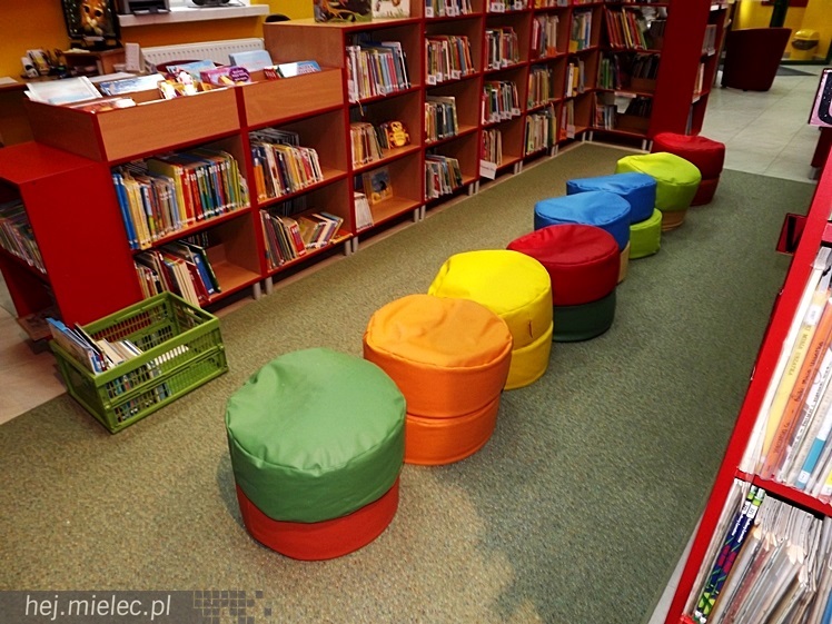 Biblioteka w Łojczykówce działa już prawie rok