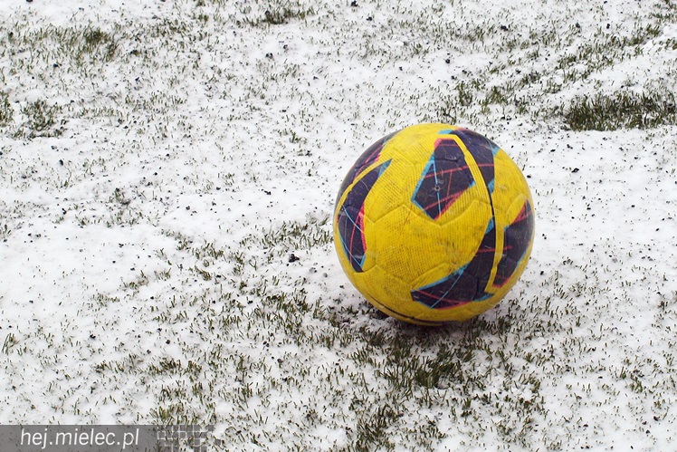 Sparingowy remis FKS Stali Mielec. Bardzo młody skład