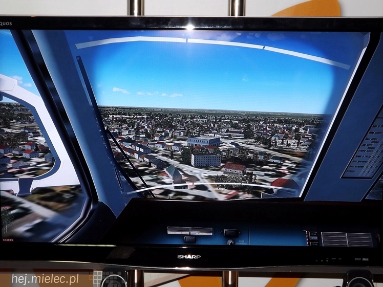 Symulator lotów robi furorę wśród mielczan i nie tylko. Przez trzy dni ferii latali najmłodsi