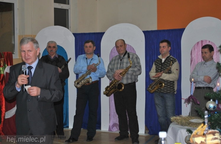 Dzień Seniora w Zdziarcu to coroczne spotkanie w świątecznym czasie