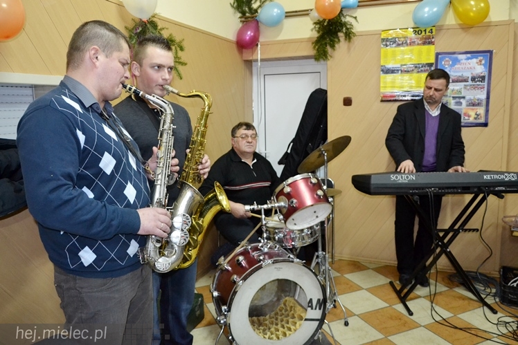 Starsi i samotni na wspólnym spotkaniu opłatkowym w Dulczy Małej