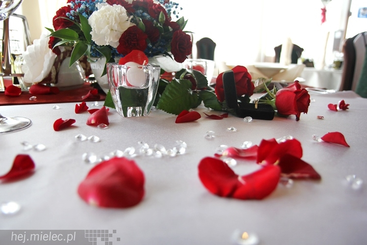 Restauracja Atena zaprasza na romantyczną kolację