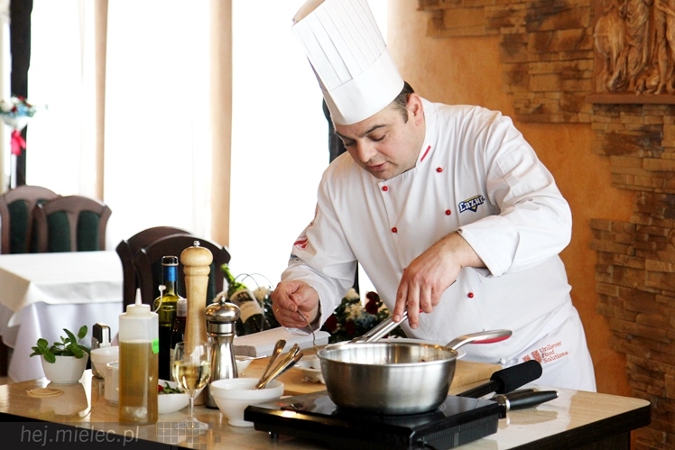 Restauracja Atena zaprasza na romantyczną kolację