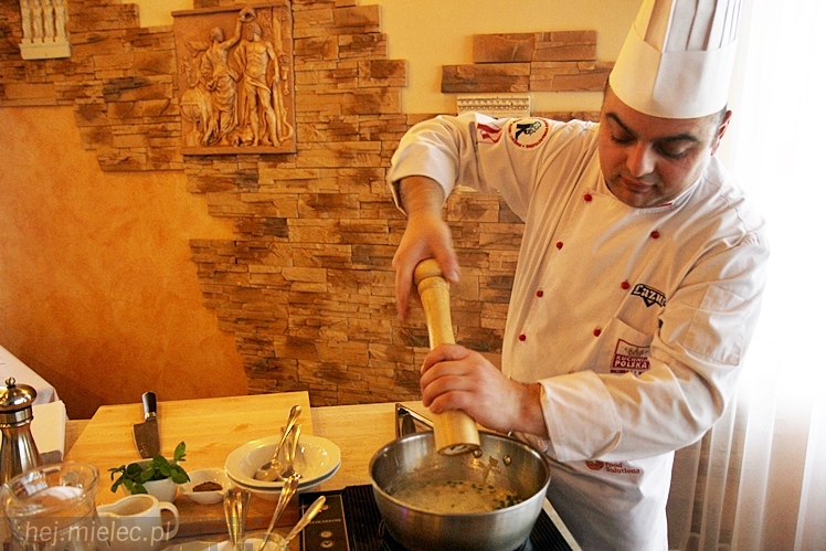 Restauracja Atena zaprasza na romantyczną kolację