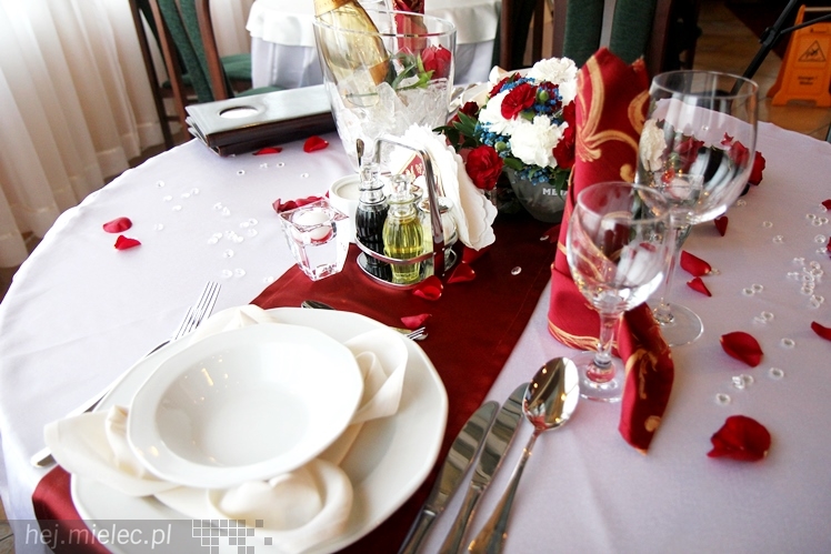 Restauracja Atena zaprasza na romantyczną kolację