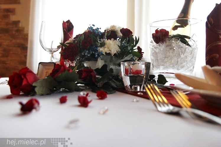 Restauracja Atena zaprasza na romantyczną kolację