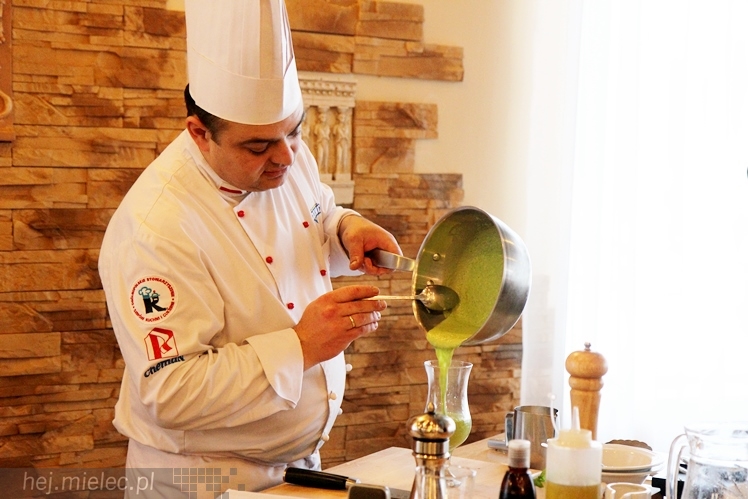 Restauracja Atena zaprasza na romantyczną kolację