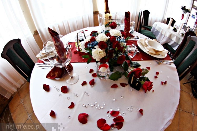 Restauracja Atena zaprasza na romantyczną kolację