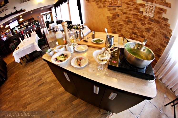 Restauracja Atena zaprasza na romantyczną kolację