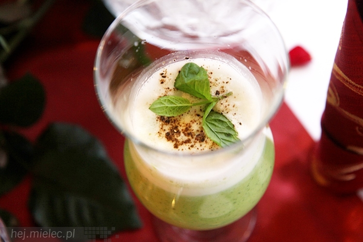 Restauracja Atena zaprasza na romantyczną kolację