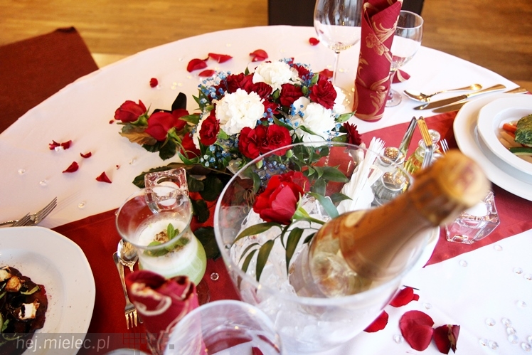 Restauracja Atena zaprasza na romantyczną kolację