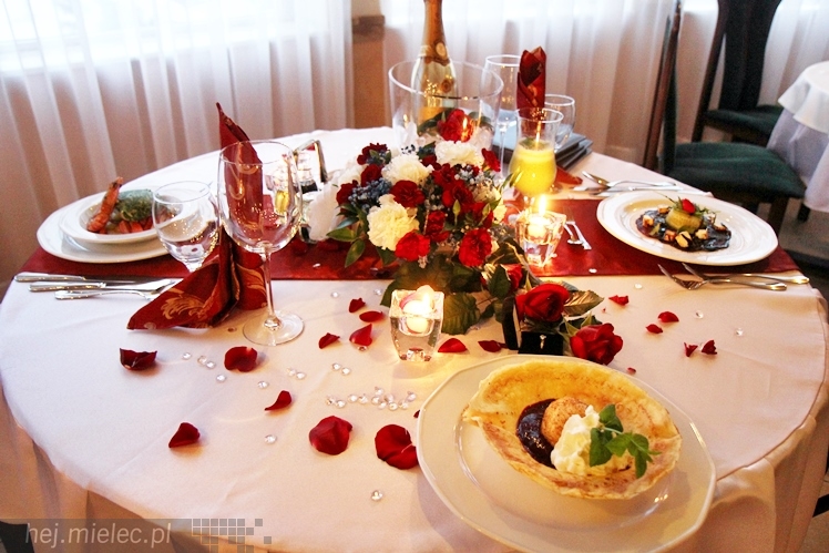 Restauracja Atena zaprasza na romantyczną kolację