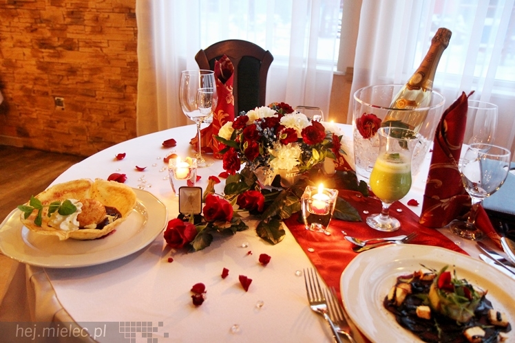 Restauracja Atena zaprasza na romantyczną kolację