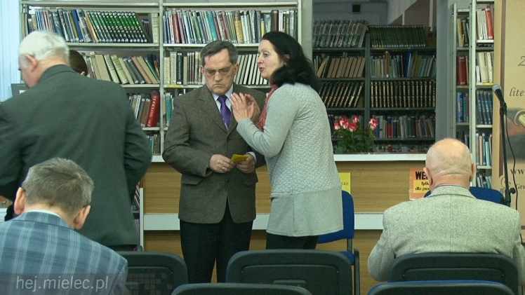 ?Artefakty? wydane po raz drugi. To rocznik literackiej twórczości mielczan