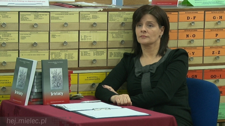 ?Artefakty? wydane po raz drugi. To rocznik literackiej twórczości mielczan