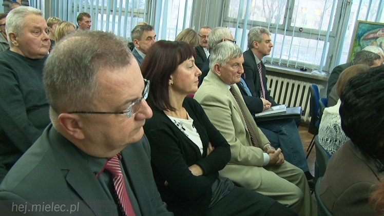 ?Artefakty? wydane po raz drugi. To rocznik literackiej twórczości mielczan