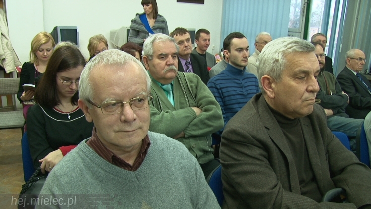 ?Artefakty? wydane po raz drugi. To rocznik literackiej twórczości mielczan