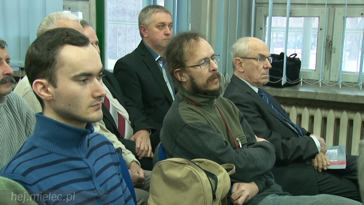 ?Artefakty? wydane po raz drugi. To rocznik literackiej twórczości mielczan