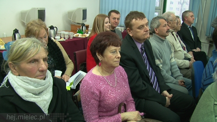 ?Artefakty? wydane po raz drugi. To rocznik literackiej twórczości mielczan