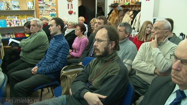 ?Artefakty? wydane po raz drugi. To rocznik literackiej twórczości mielczan