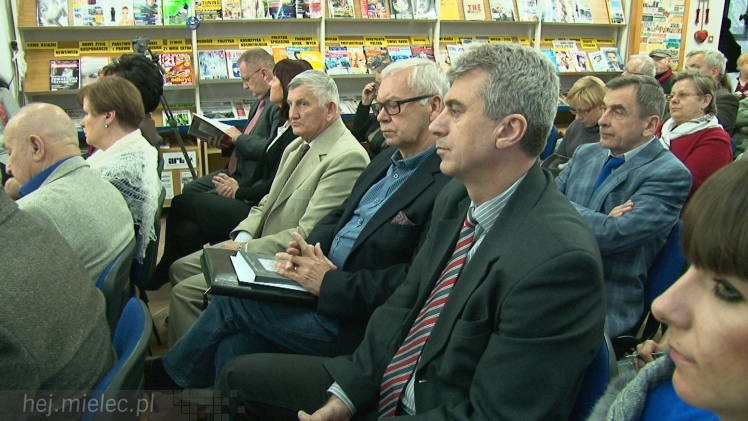 ?Artefakty? wydane po raz drugi. To rocznik literackiej twórczości mielczan