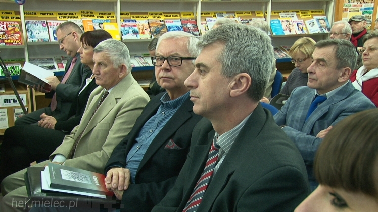 ?Artefakty? wydane po raz drugi. To rocznik literackiej twórczości mielczan