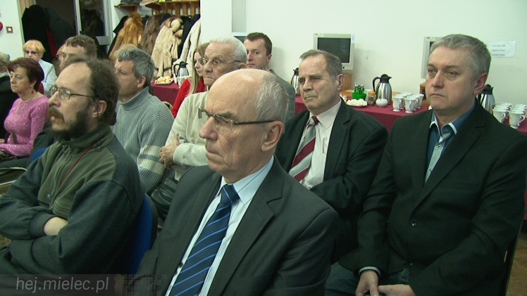 ?Artefakty? wydane po raz drugi. To rocznik literackiej twórczości mielczan