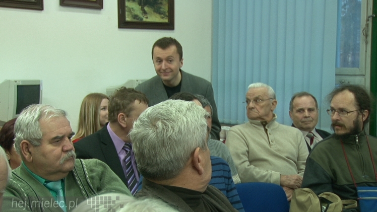 ?Artefakty? wydane po raz drugi. To rocznik literackiej twórczości mielczan