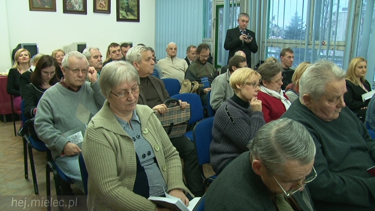 ?Artefakty? wydane po raz drugi. To rocznik literackiej twórczości mielczan