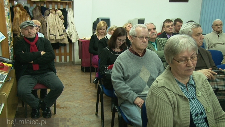 ?Artefakty? wydane po raz drugi. To rocznik literackiej twórczości mielczan