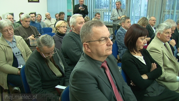 ?Artefakty? wydane po raz drugi. To rocznik literackiej twórczości mielczan