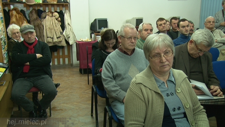 ?Artefakty? wydane po raz drugi. To rocznik literackiej twórczości mielczan