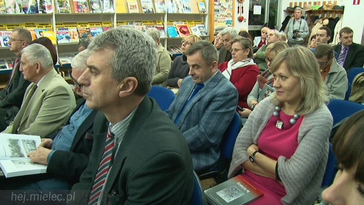 ?Artefakty? wydane po raz drugi. To rocznik literackiej twórczości mielczan