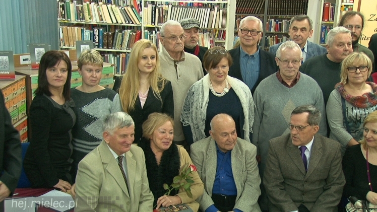 ?Artefakty? wydane po raz drugi. To rocznik literackiej twórczości mielczan