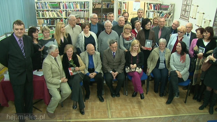 ?Artefakty? wydane po raz drugi. To rocznik literackiej twórczości mielczan