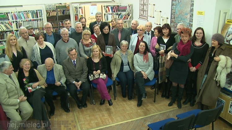 ?Artefakty? wydane po raz drugi. To rocznik literackiej twórczości mielczan