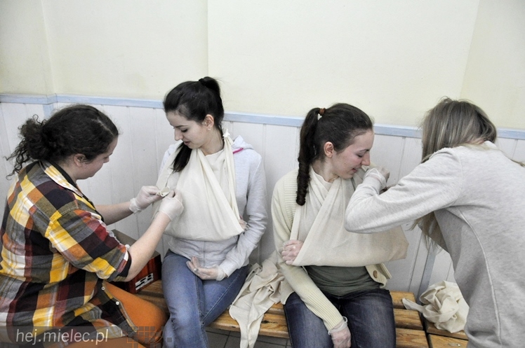 Zimowa Szkoła Pierwszej Pomocy w ZST nie ustaje w działaniu